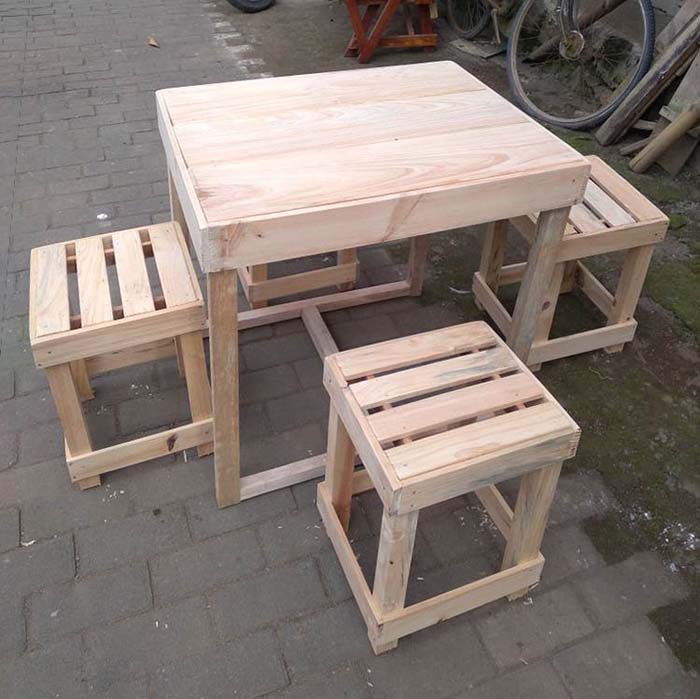 Nhận đóng bàn ghế gỗ pallet theo yêu cầu tại TP. Hồ Chí Minh